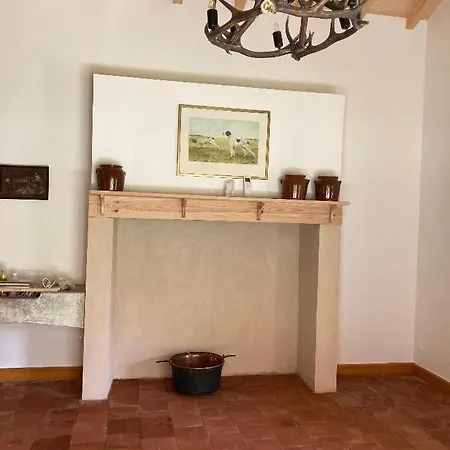 Le Maysouot Du Resinier بيت للعطل Losse